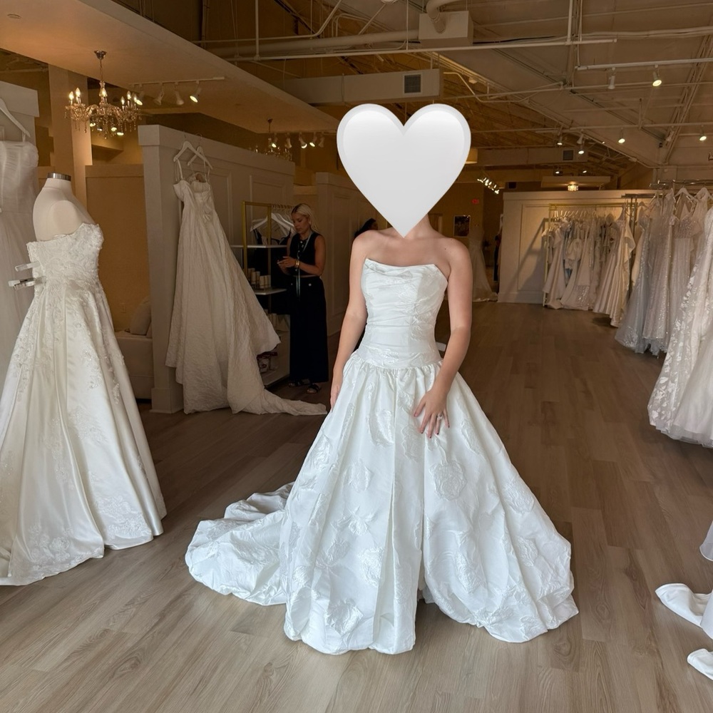 Drop waist Strapless Wedding Dress